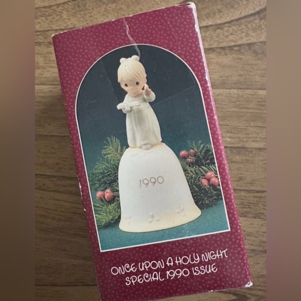 Precious Moments ONCE UPON A HOLY NIGHT  Bell Figurine 523828 1990